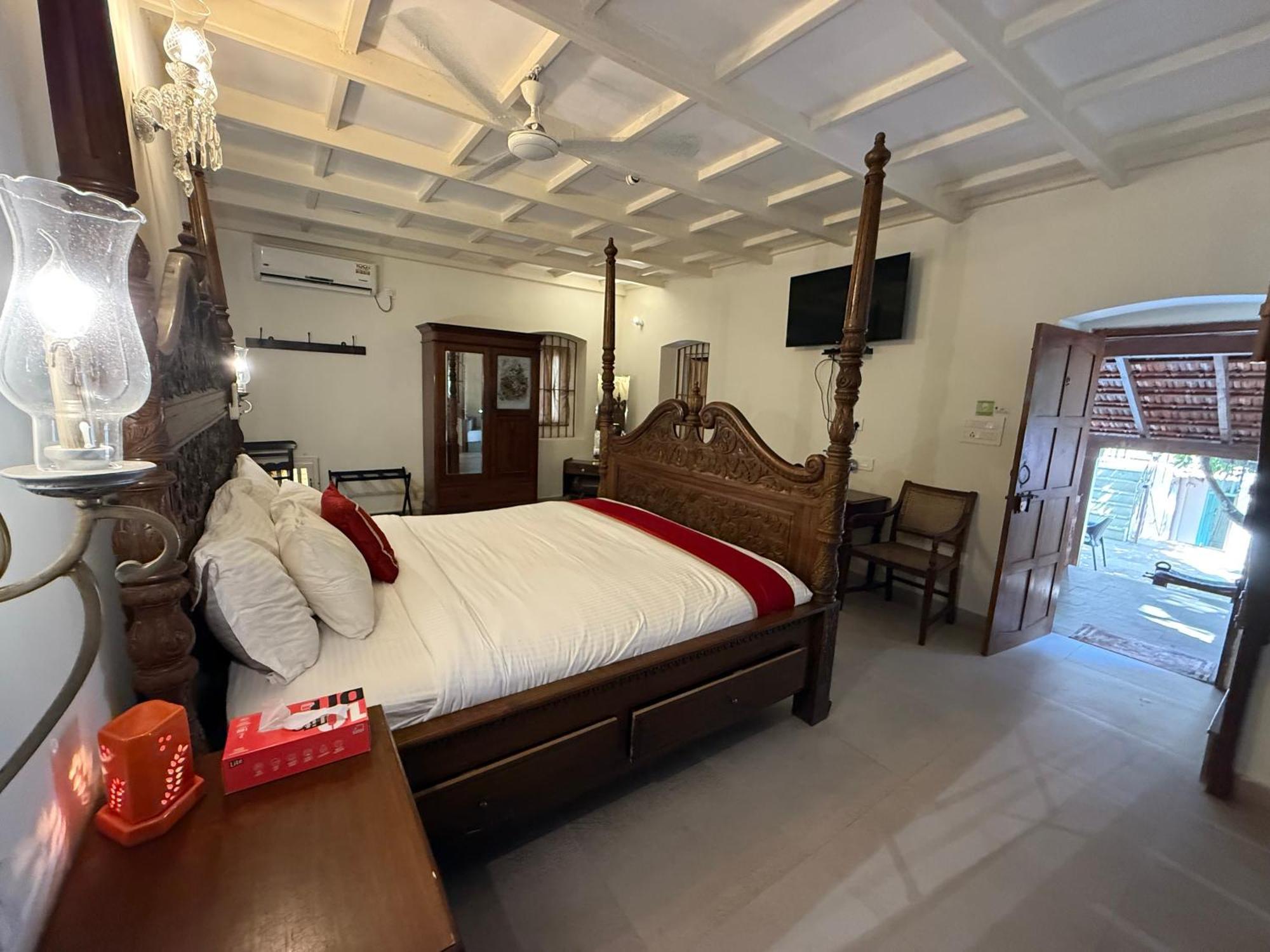 Lar Amorosa Boutique Hotel - Goa Calangute Exterior foto